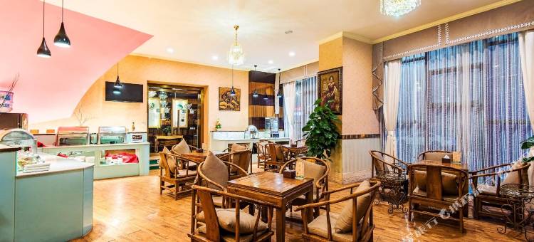 星悦·怡家影院假日酒店(崇州市罨画池店)图片