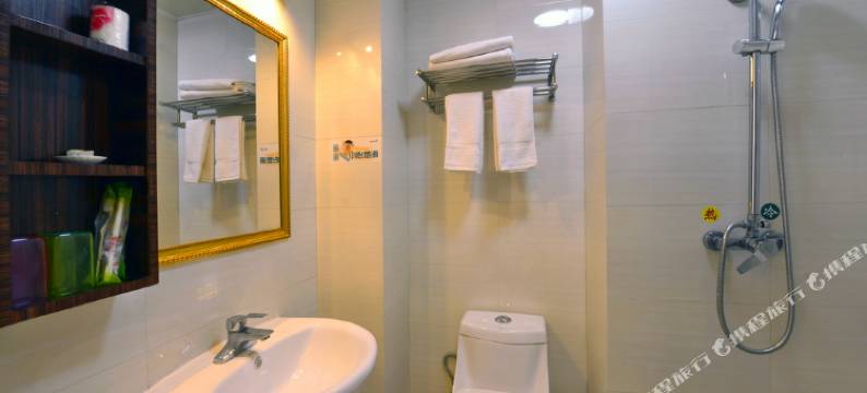 西双版纳澜江风情酒店(告庄星光夜市店)图片