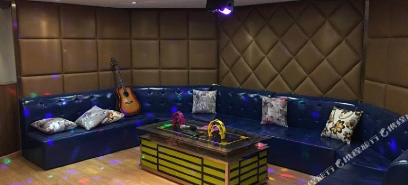 北京脸谱轰趴馆图片