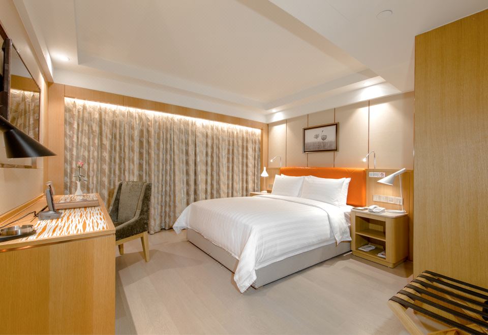Royal Dragon HotelHotel Overview