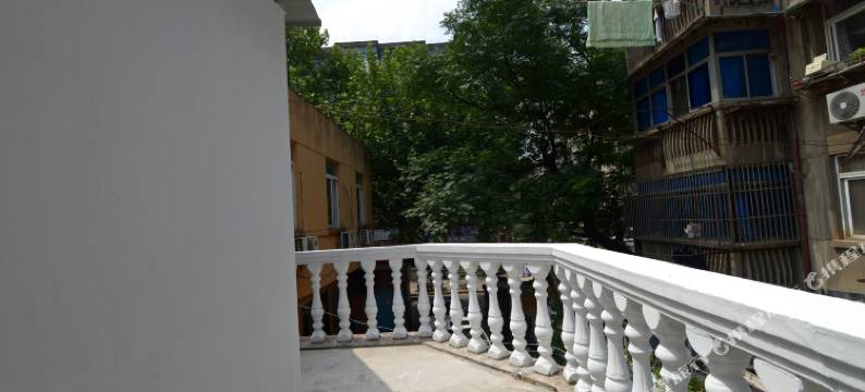 珑悦楼国际青年旅舍(湖南路山西路店)图片