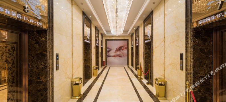 鹏城国际公寓(大剧院地铁站万象城店)图片