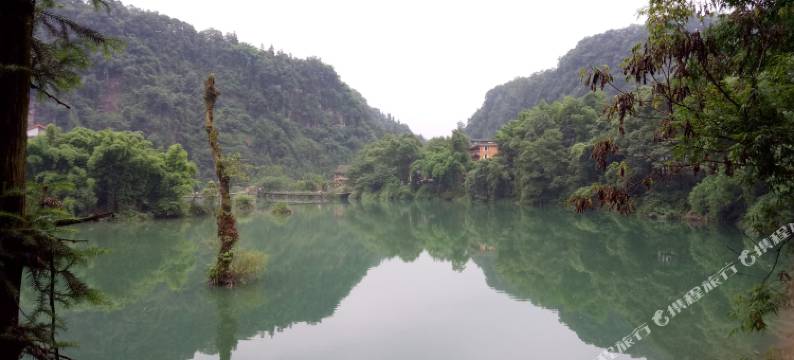 峨眉山平湖山庄(景区店)图片