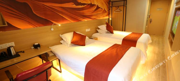 布丁精选酒店(苏州山塘街石路地铁站店)图片