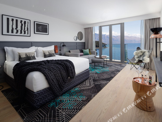 皇后镇QT酒店, EVT旗下