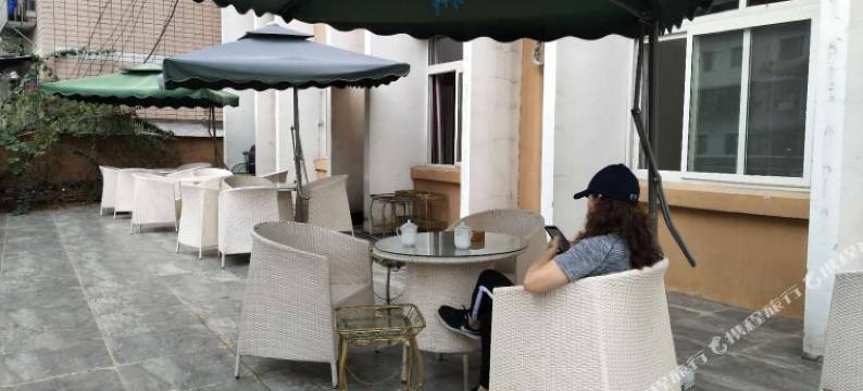 江油怡合苑商务宾馆(火炮街江油一中店)图片