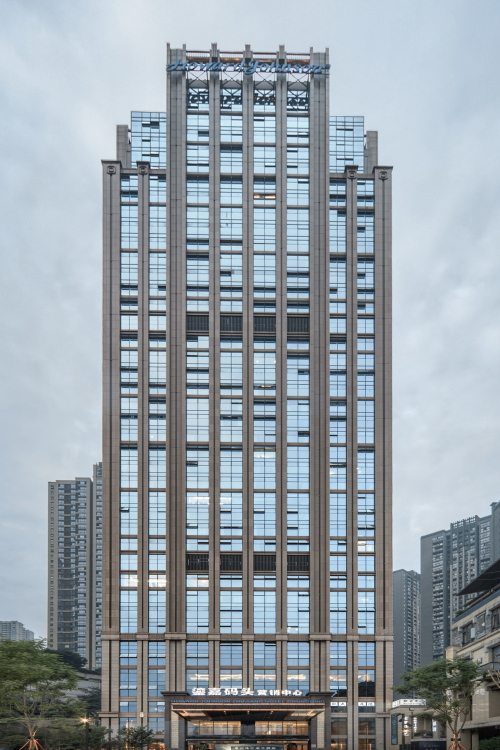 Howard Johnson Zhujiang Hotel Chongqing Over view
