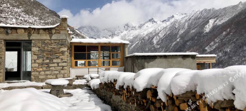 四姑娘山空山民宿图片