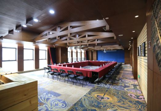 Days Hotel by Wyndham Jilin Railway StationHotel Overview