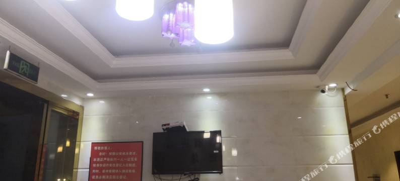 巴斯顿酒店(成都东站四川师大地铁站店)图片