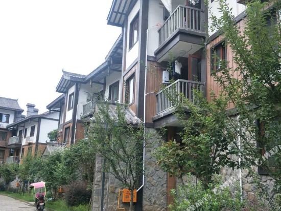 乐山峨眉山（智家名宿）风景区山门口轻奢标间公寓