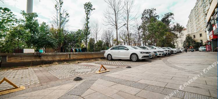 格林联盟酒店(昆明甘美医院霖雨桥地铁站店)图片