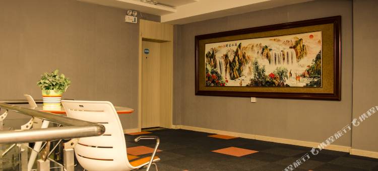 骏怡连锁酒店(通辽人民公园店)图片