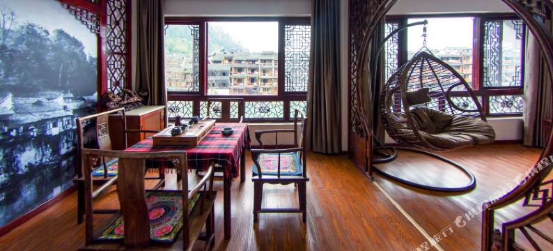 亲的客栈·凤凰临江店图片