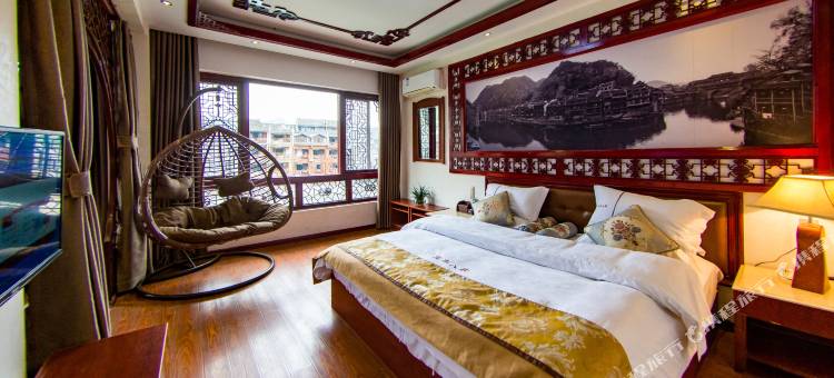 亲的客栈·凤凰临江店图片