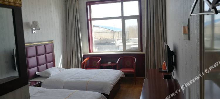 都兰飞龙宾馆图片