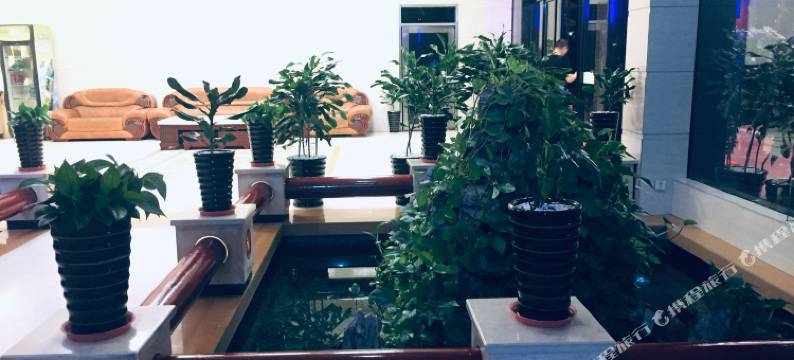 锐逸主题酒店(南宁安吉客运站)图片