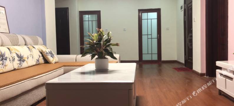 深圳小木屋主题青年旅社图片