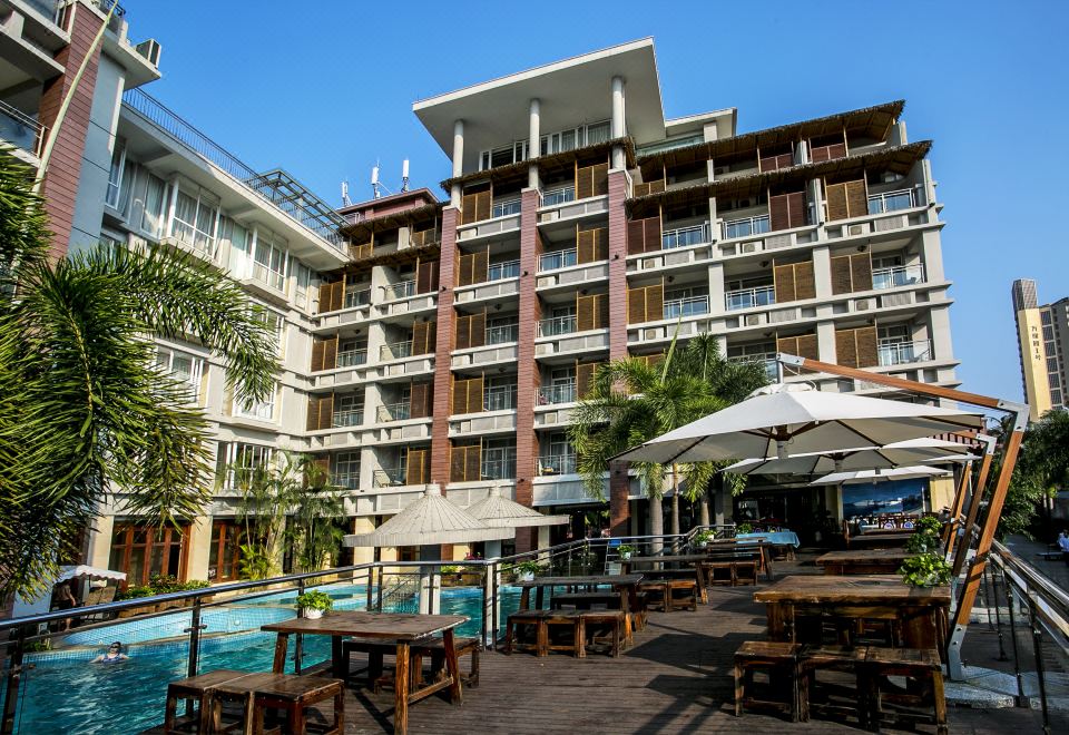 皇马假日游艇度假酒店(万绿园店)