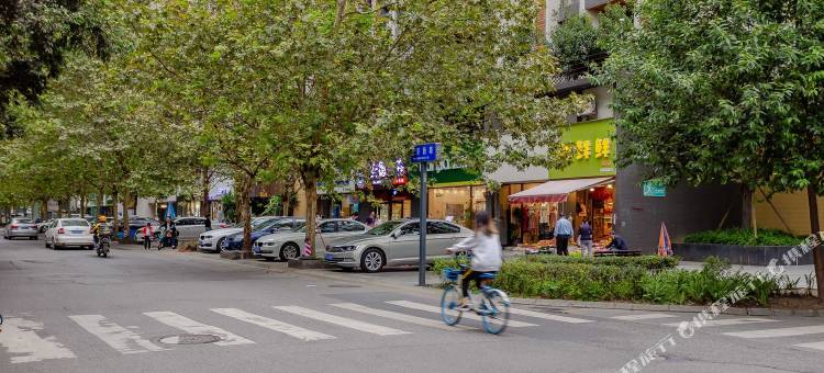 成都九眼桥田园风情两居室公寓图片