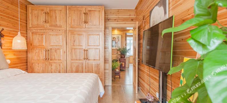 上海森淼地市中心生活方便的自然纯朴小木屋公寓(2号店)图片