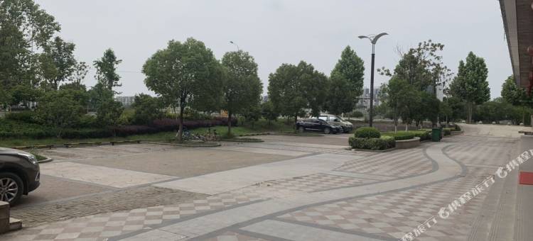 荣盛精品酒店(武汉轻工大学金银湖校区店)图片