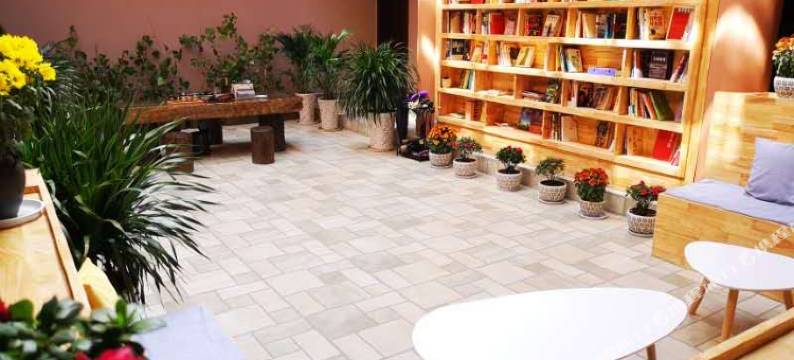 香格里拉懒人堂客栈图片