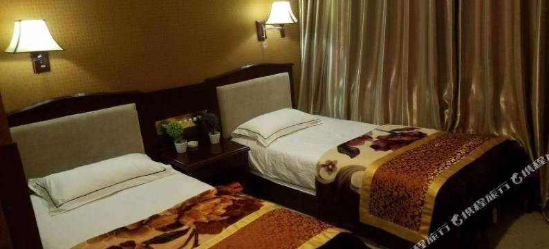 若尔盖黄河九曲水景湾山庄图片