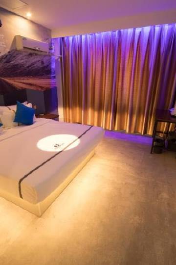 蓝鱼电影酒店(高碑店步行街店)图片