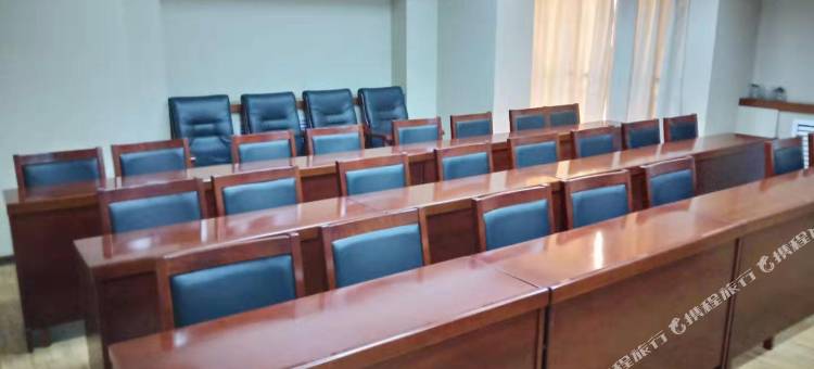 平凉宏达国盛酒店图片