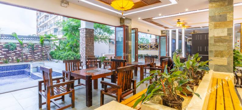 芒果海景酒店(三亚南边海鹿回头店)图片