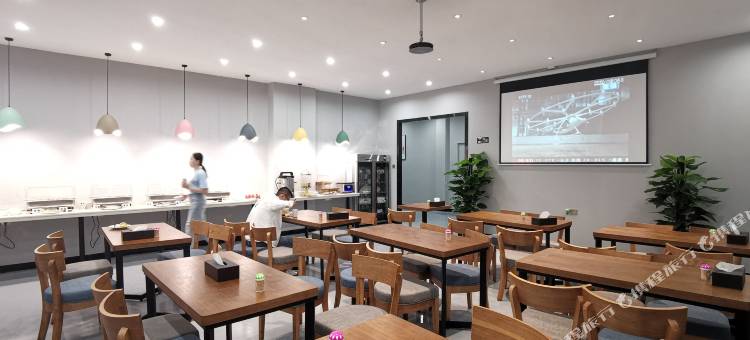 M.Z 墨子智能酒店(中山古镇国际灯饰批发中心店)图片