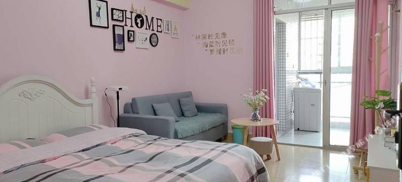 深圳夕阳下的小屋图片