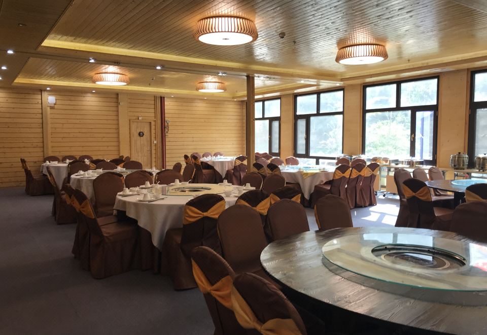 Yunbingshan Resort Hotel Overview