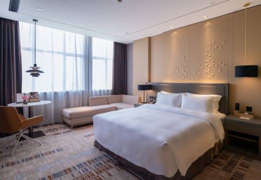 Grand Skylight International Hotel Haoyue (Shenzhen World & WaterLands Resort East Metro Station)Hotel Overview