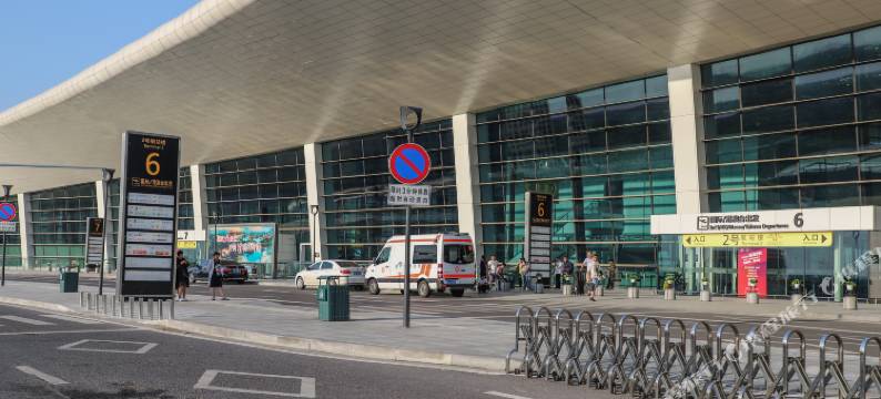 乐橙·轻雅酒店(郑州新郑国际机场店)图片