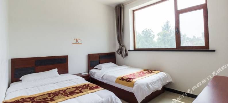 狼牙山镇山下第一庄酒店图片