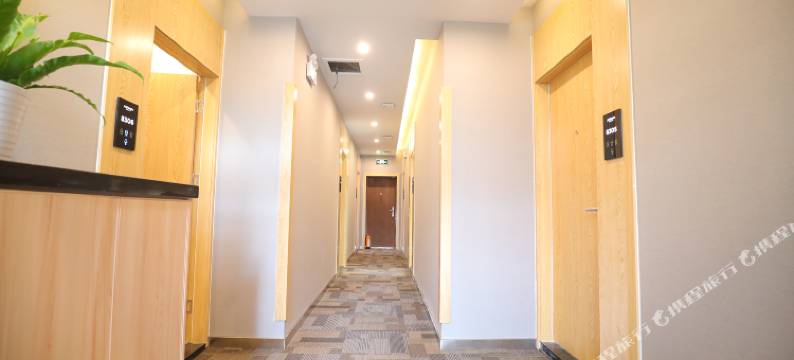 美璟精选酒店(南京云锦路地铁站店)图片