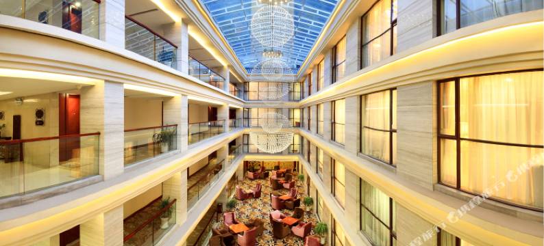 万丽花园大酒店(阳朔西街漓江店)图片