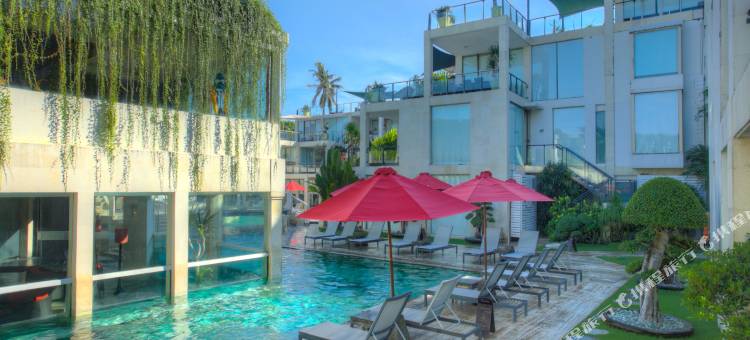 巴厘岛水明漾富丽华海滩酒店(FuramaXclusive Ocean Beach Seminyak Bali)图片