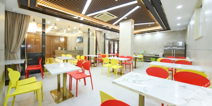 索顿酒店(惠来惠城店)