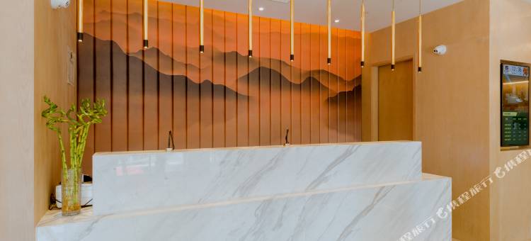 运7酒店(黄鹤楼首义路地铁站店)图片