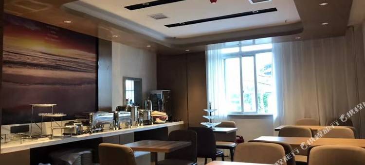 雅斯特酒店(武汉珞狮南路理工大学店)图片