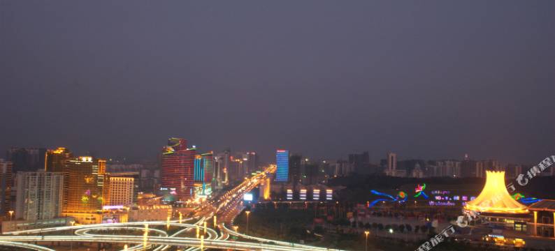 南宁迪拜七星酒店(金湖广场地铁站国际会展中心店)图片