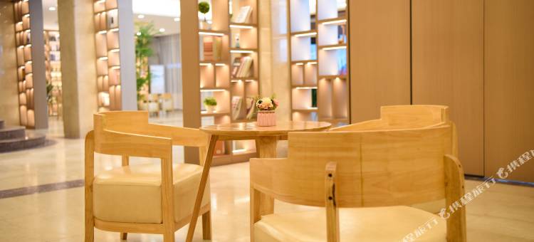 万家水晶酒店(枣庄振兴路光明广场店)图片