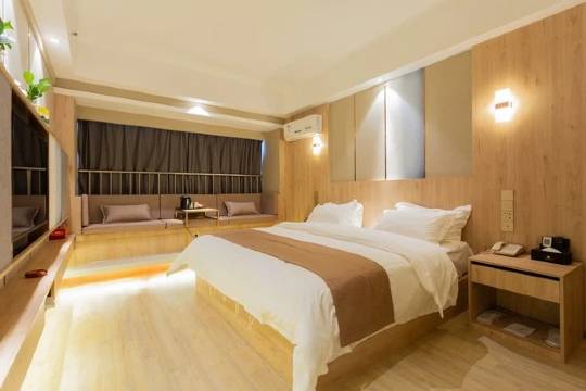 武汉戴森凯恩酒店(光谷步行街店)