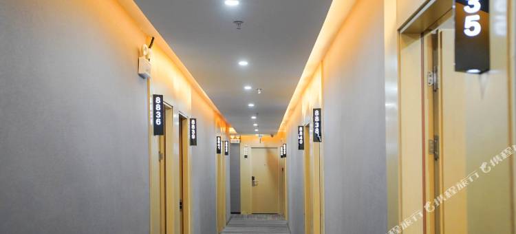 鹏城·丽景酒店(拱北口岸珠海站店)图片