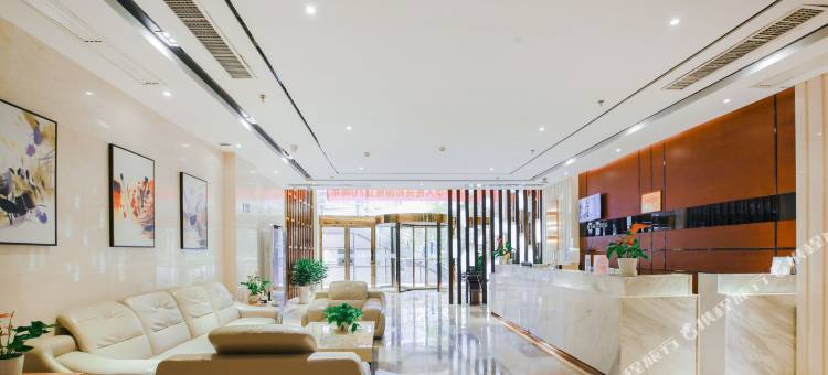 多彩四季酒店(贵阳油榨街地铁站店)图片