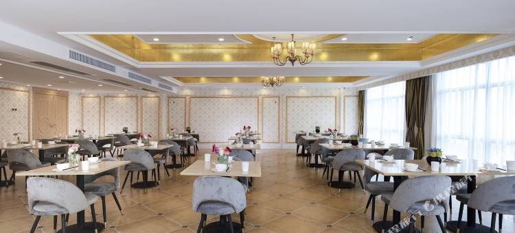 维也纳酒店(灵山六峰山步行街店)图片