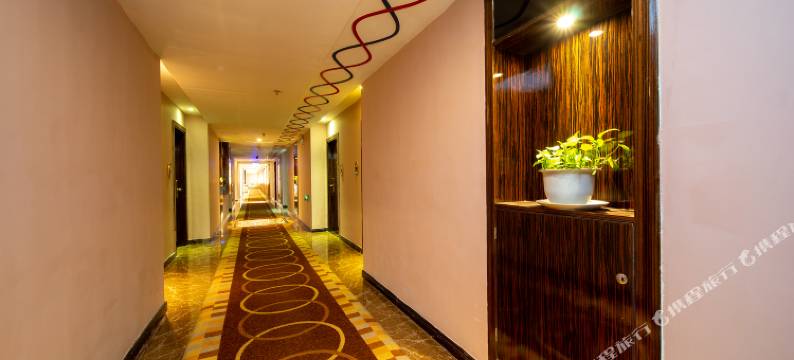 喜莱逢酒店(南宁东站奥特莱斯店)图片